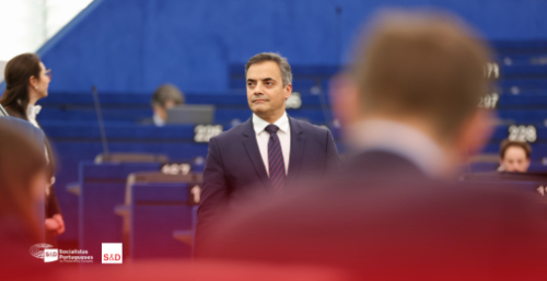 Quando a democracia é posta à prova, não há lugar para o silêncio